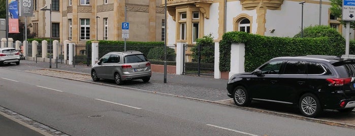 Museum Giersch is one of Frankfurt.