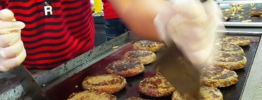 3D Burger is one of สถานที่ที่บันทึกไว้ของ Hessa Al Khalifa.