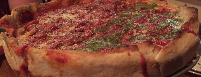 Trilogy Pizza is one of Locais salvos de Kristi.
