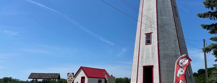 Port Burwell Lighthouse is one of Lighthouses of Lake Erie.