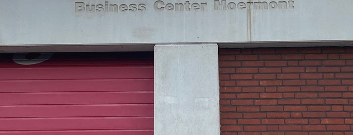 Business Center Moermont is one of Lieux qui ont plu à Yuri.