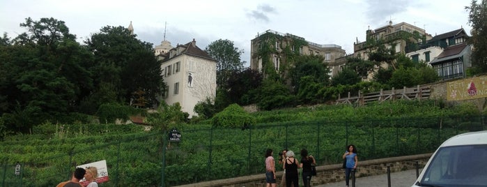 Clos Montmartre is one of Paris To-Do.