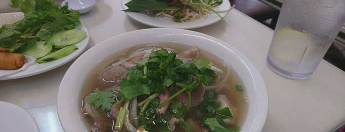Pho Old Saigon Vietnamese Restaurant is one of Guide to Honolulu's best spots.