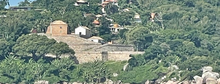 Fortaleza de São José da Ponta Grossa is one of Passeios em Floripa.
