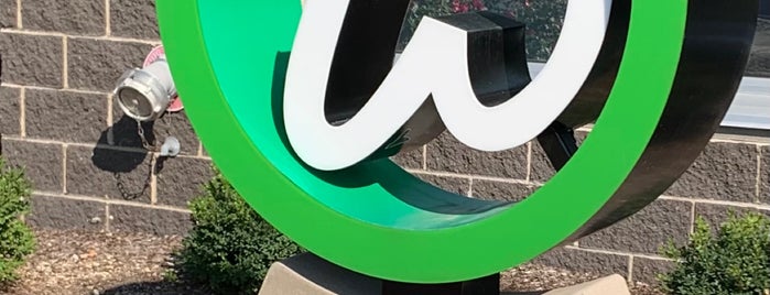 Wahlburgers is one of Burgers.