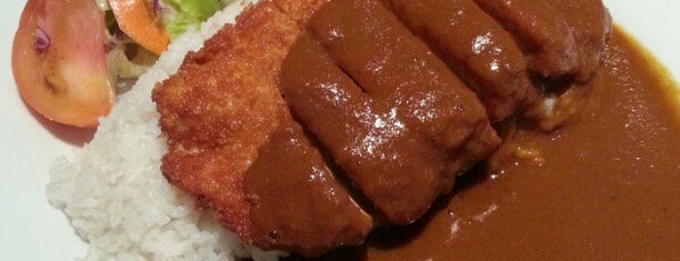 Curry House Japanese Curry & Spaghetti is one of Locais salvos de Brad.