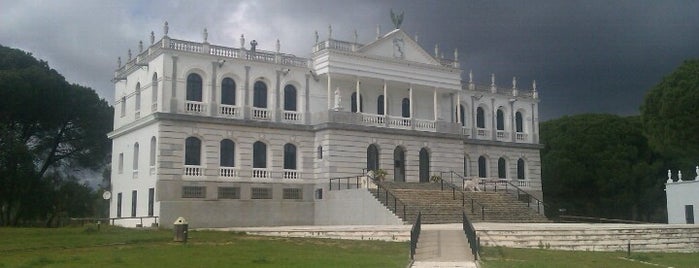 Palacio del Acebrón is one of Turismo Huelva - Huelva tourism.