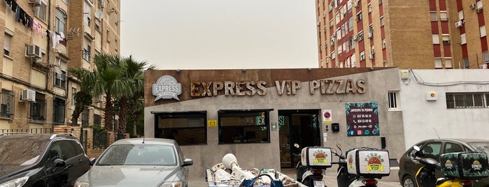 Express Vip Pizzas is one of Restaurantes favoritos.