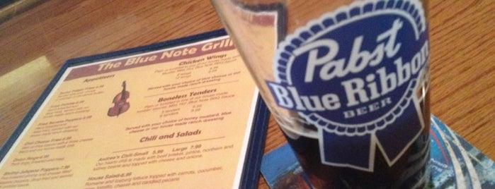 Blue Note Grill is one of Tempat yang Disimpan Lori.