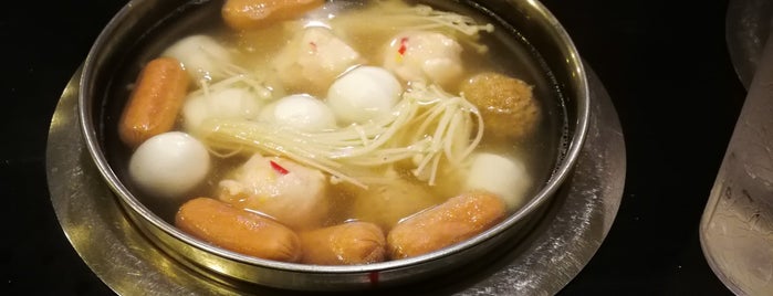 Little Hotpot Restaurant is one of Sさんの保存済みスポット.