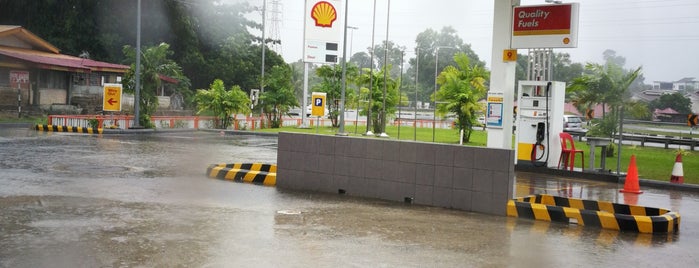 Fuel Station Koperasi Usahajaya Perkira Berhad is one of Tempat yang Disukai S.