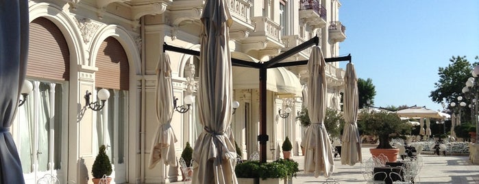 Grand Hotel Rimini is one of Libertynaggio.