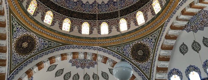Topçamlar Camii is one of MEHMET YUSUFさんのお気に入りスポット.