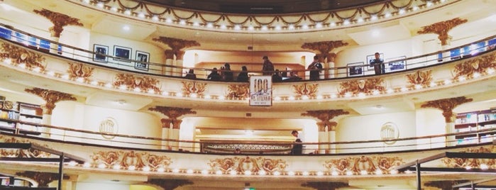 El Ateneo Grand Splendid is one of Hani’s Liked Places.