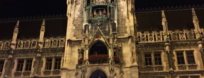 Marienplatz is one of Posti che sono piaciuti a Manuela.