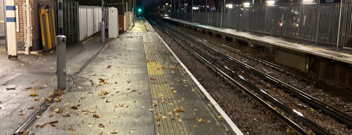 Bracknell Railway Station (BCE) is one of Travel.