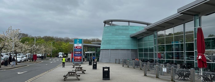 Cherwell Valley Motorway Services (Moto) is one of Jnets reviews.