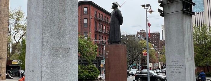 Lin Ze Xu statue is one of New York City.