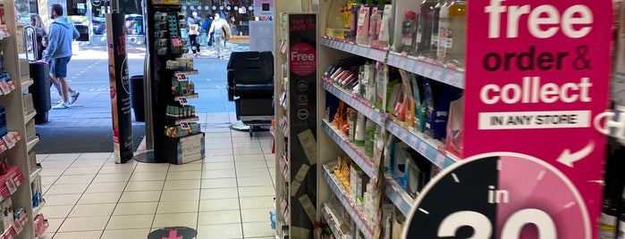 Superdrug is one of ロンドン.