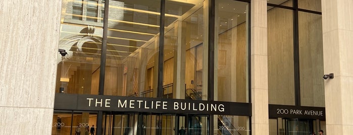 MetLife Building is one of สถานที่ที่ Jason ถูกใจ.
