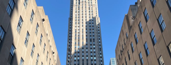 Rockefeller Plaza is one of NYC Wish List.