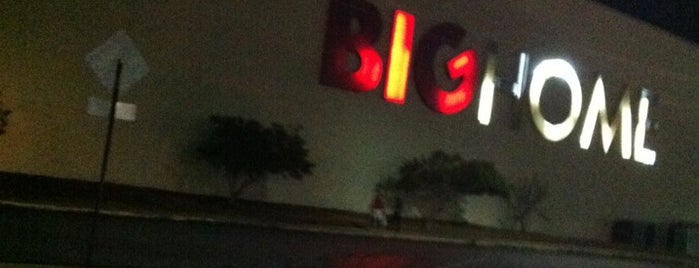 Big Home is one of Plazas y tiendas.