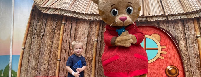 Mister Rogers' Neighborhood of Make-Believe @idlewildpark is one of Recommendations from you to me 4square and 4cast.