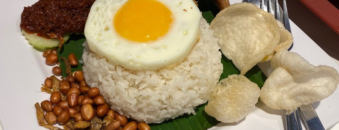 Ya Kun Kaya Toast 亞坤 is one of Must-visit Food Places in Jurong West.