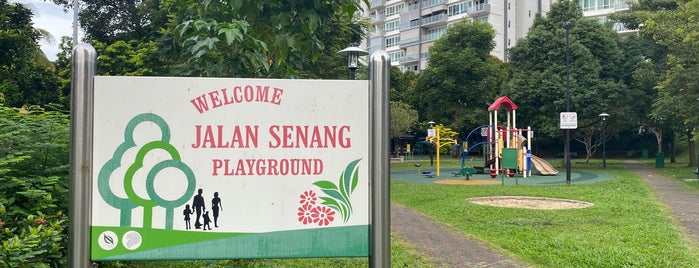 Jalan Senang Park is one of สถานที่ที่ Ian ถูกใจ.