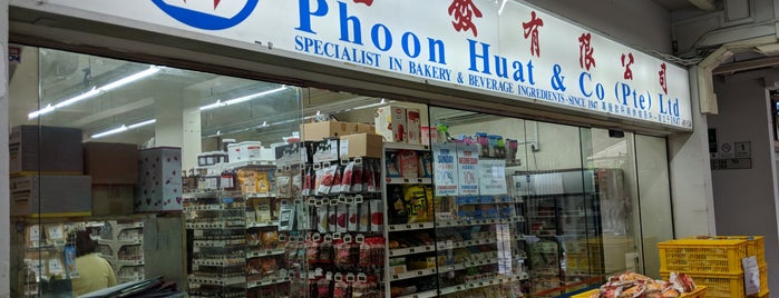 Phoon Huat & Co is one of Tempat yang Disukai MAC.