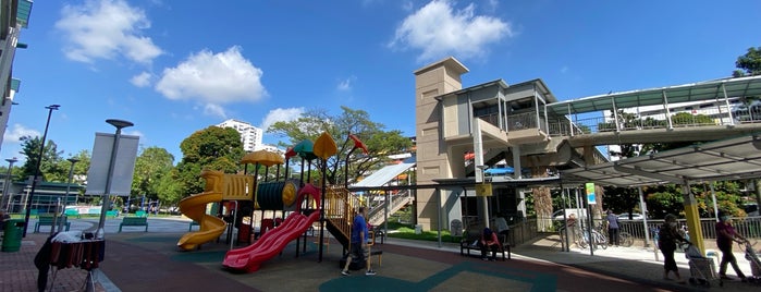 Geylang East Market & Food Centre is one of Hawker Centers (SG).