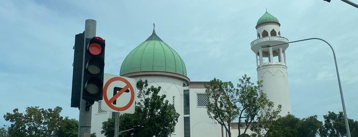 Alkaff Kampong Melayu Mosque is one of @Singapore/Singapura.
