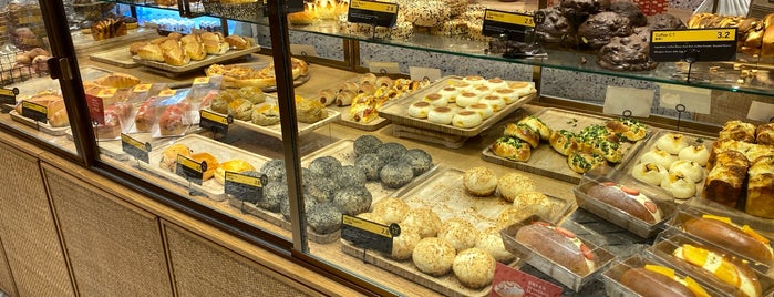 Wu Pao Chun is one of Micheenli Guide: Fresh bread/pastries in Singapore.