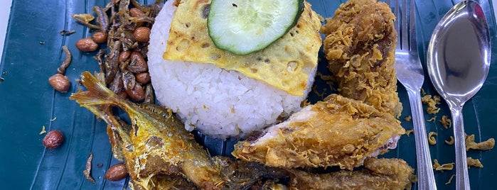 Kedai Makan Muhajirin is one of Bukak Puasa.