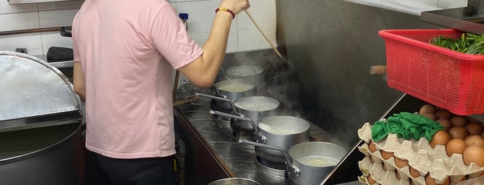 He Jia Huan Ban Mian is one of 《面对面》List of Noodles Stalls (SG).