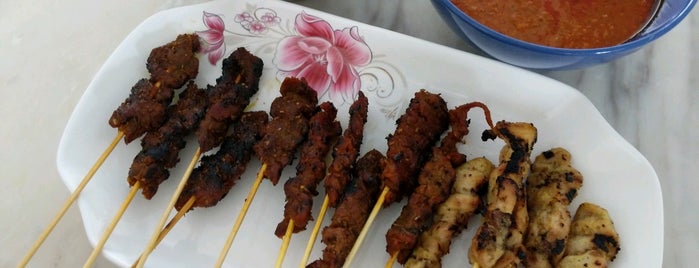 Warong Sudi Mampir (Satay) is one of Micheenli Guide: Satay trail in Singapore.