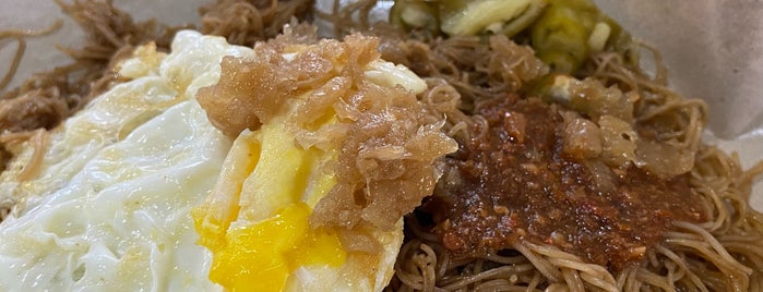 Economic Fried Bee Hoon & Noodles @ Tpy Lor 7 is one of Micheenli Guide: Fried Bee Hoon trail in Singapore.