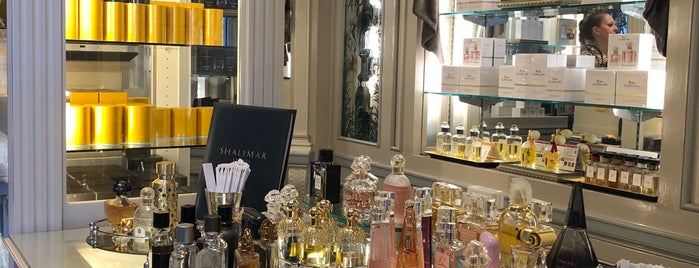 Mademoiselle Antoinette's Parfumerie is one of Disneyland Shops.