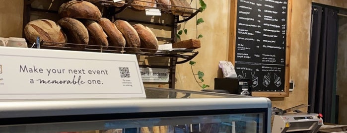 Le Pain Quotidien is one of Writing spots.