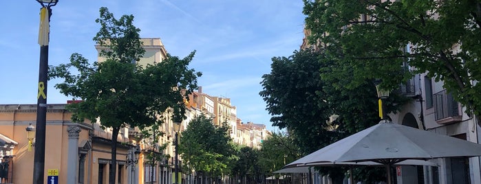 Rambla de Girona is one of Bar Restaurante Village Girona.