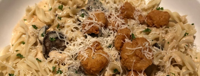 Olive Garden is one of The 13 Best Places for Chicken Pasta in Jacksonville.
