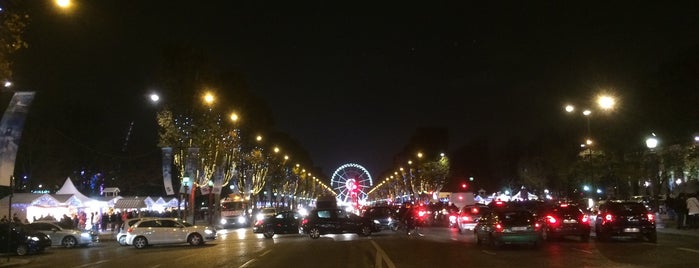 Avenue des Champs-Élysées is one of Orte, die Lindsey gefallen.