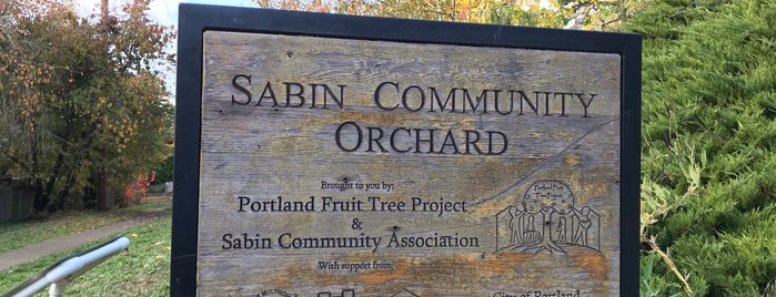 Sabin Community Orchard is one of Locais curtidos por Christian.