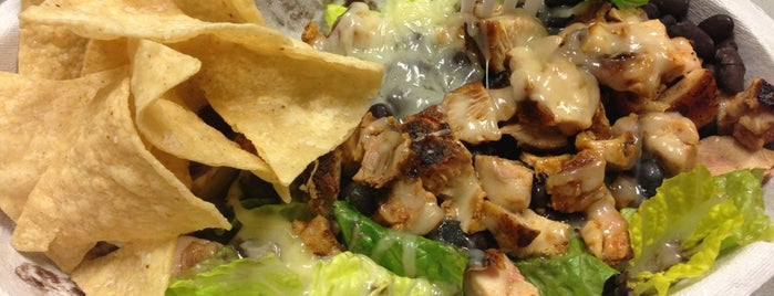 Chipotle Mexican Grill is one of Locais curtidos por Sali.