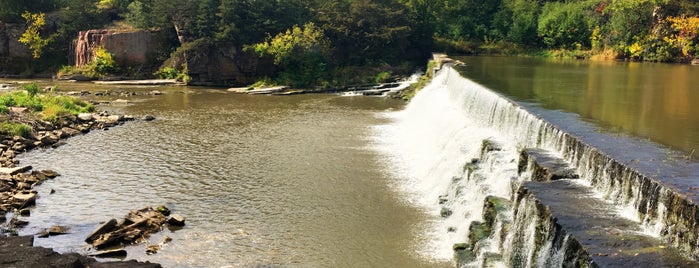 Split Rock Park is one of สถานที่ที่ Chelsea ถูกใจ.