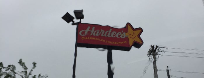 Hardee's / Red Burrito is one of สถานที่ที่ Frank ถูกใจ.