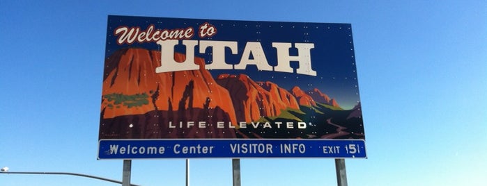 Arizona / Utah State Line is one of Tempat yang Disukai John.