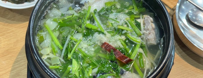 할매집원조복국 is one of Busan - Eats.