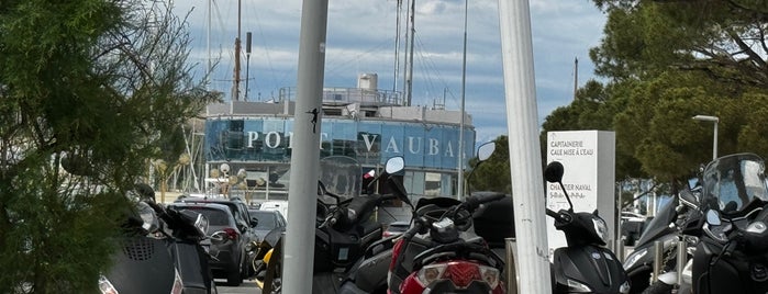 Port Vauban is one of Французская Ривьера.