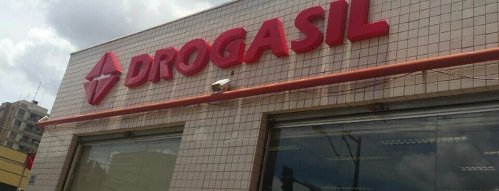 Drogasil is one of Niceeさんのお気に入りスポット.